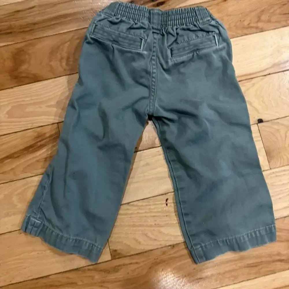 OshKosh B'gosh Green Twill Capri Pants Size 3T
